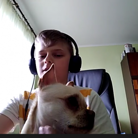 Students invited their pets to English class and told interesting stories about them