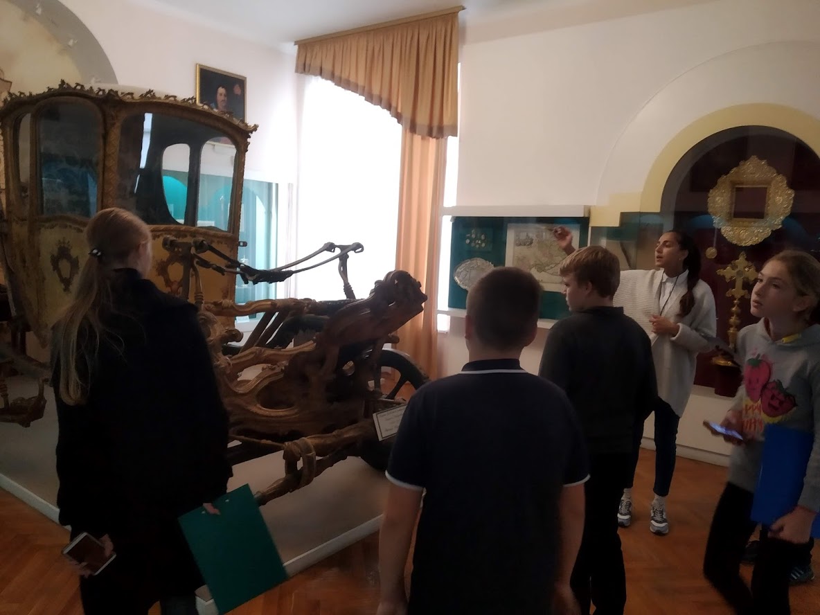 Екскурсія до Національного музею України