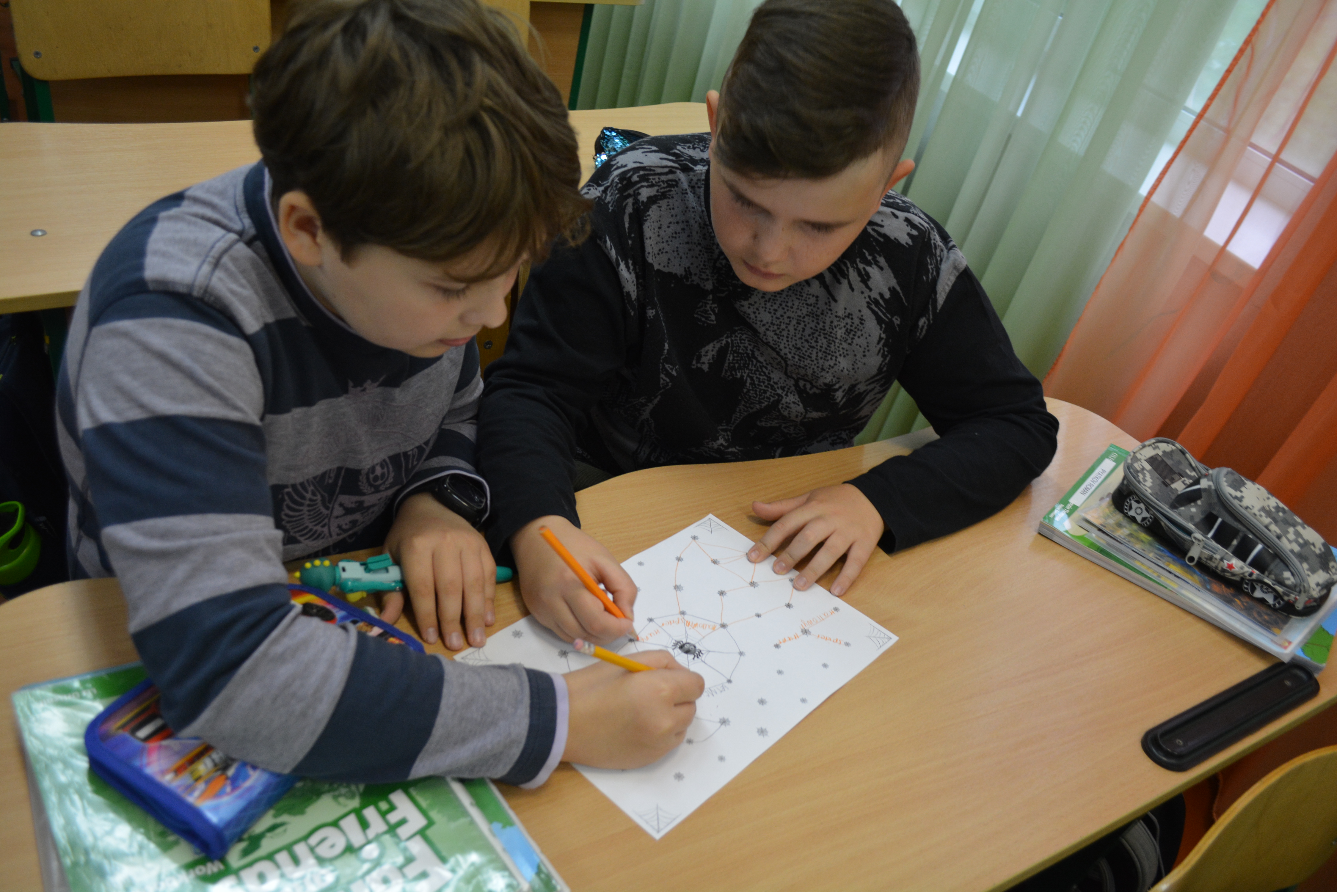 Робимо павутину зі слів