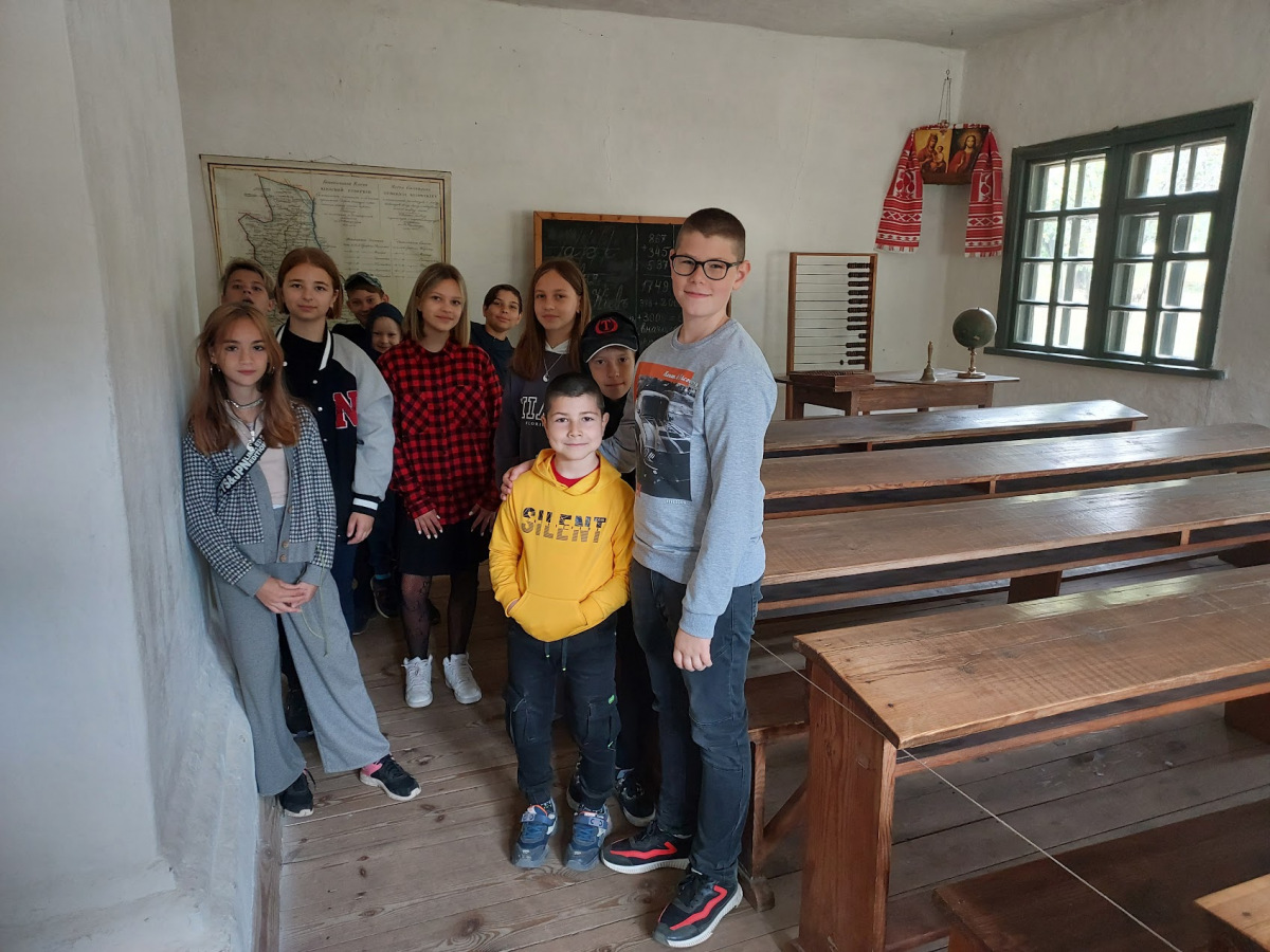 Екскурсія у Пирогів
