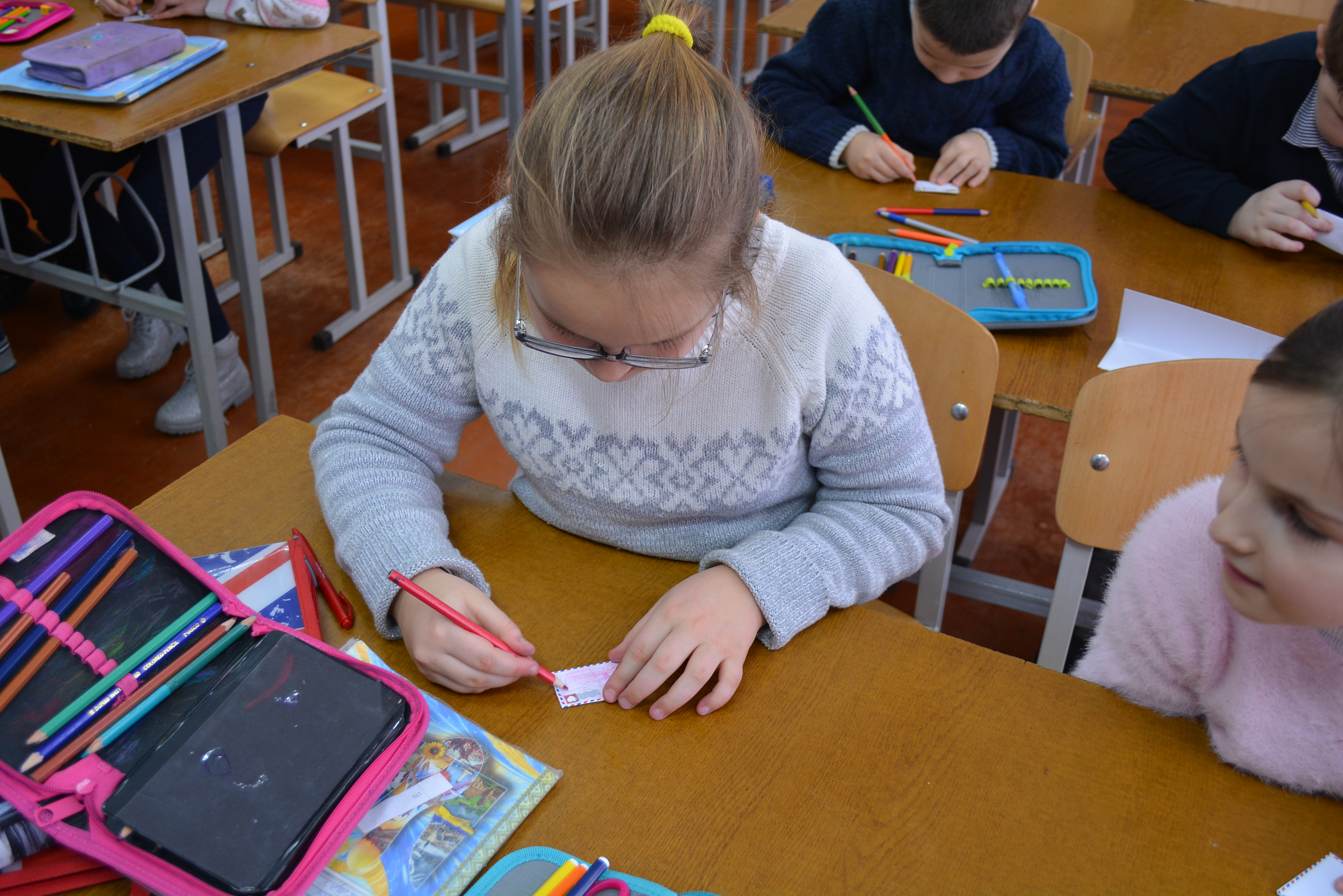 St. Valentine`s Day. Making mini-love letters.