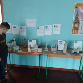 3D puzzles exhibition “Famous Buildings of the World”.