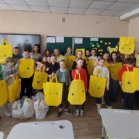 Акція "Обміняй пластик на екоторбинку" від проєкту "Добродій"