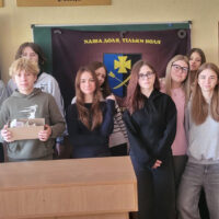 Благодійний різдвіний ярмарок 9-Є